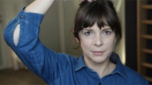 Sitzbeinknochen: vom Sitzen zum Stehen (32:49) Sitzbeinknochen: vom Sitzen zum Stehen (32:49)